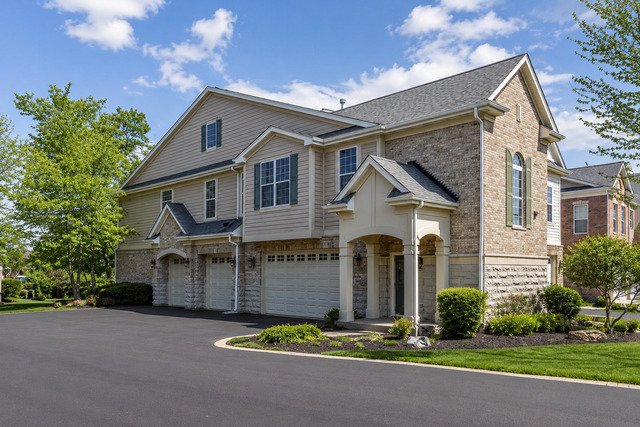Schaumburg Townhome: 1388 Scarboro Rd
