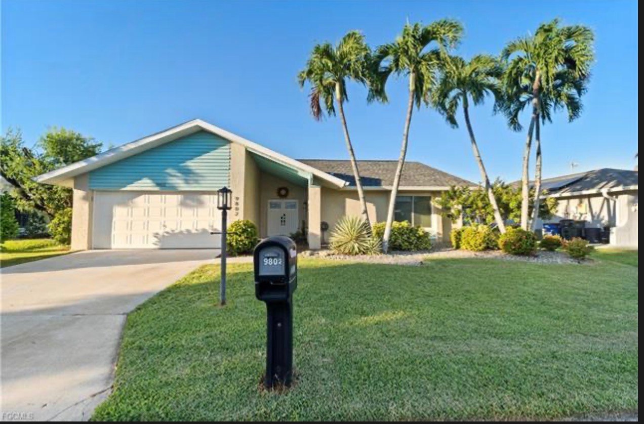 Fort Myers House: 9802 Wildginger Dr