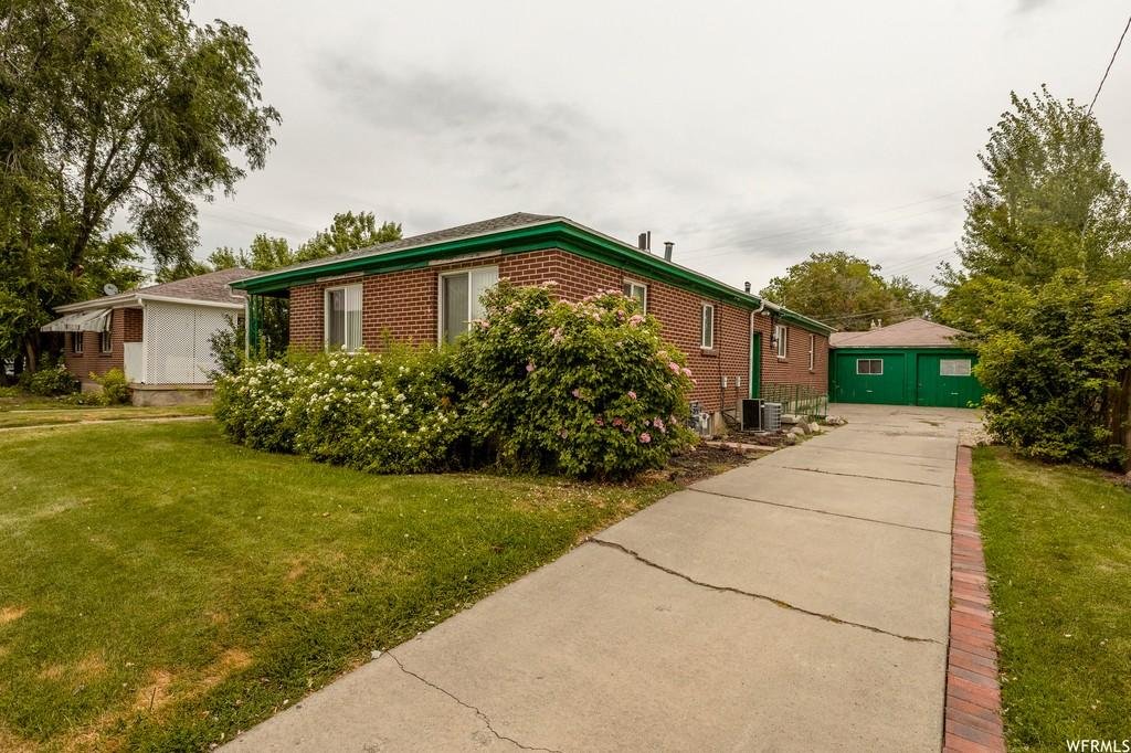 South Salt Lake Townhome: 2135 S. 200 East