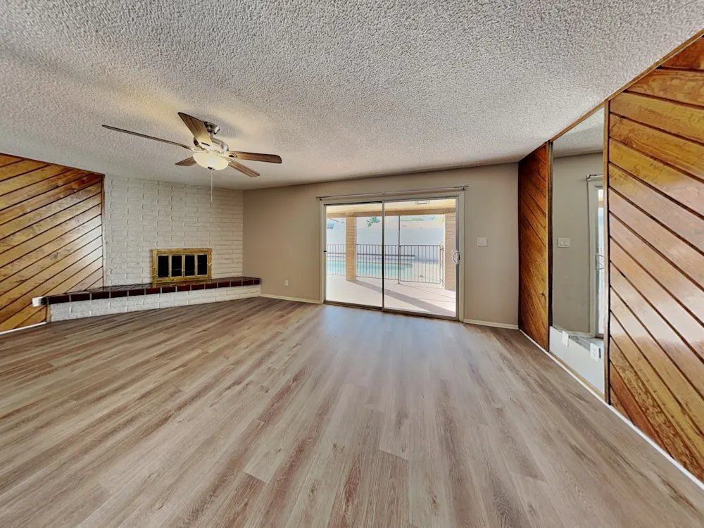 Glendale House: 4507 W Gardenia Avenue