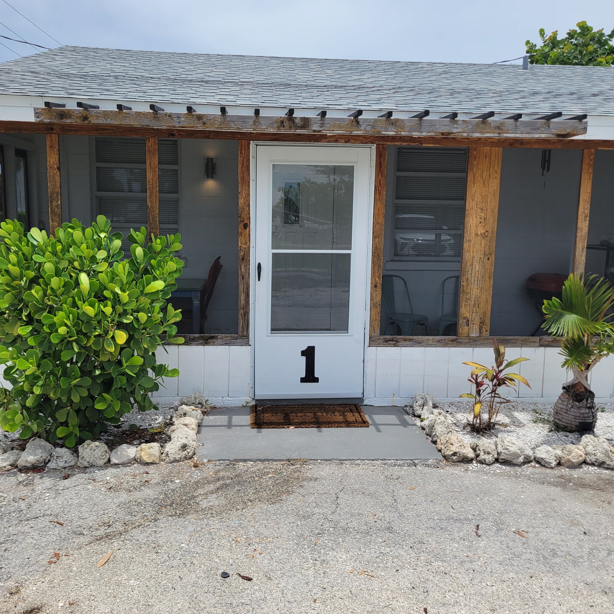 Bradenton Apartment: 10117 Cortez Rd