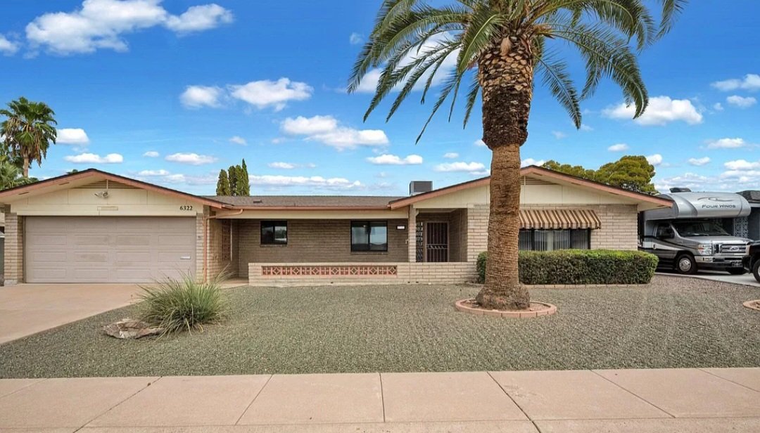 Mesa House: 6322 E Des Moines St