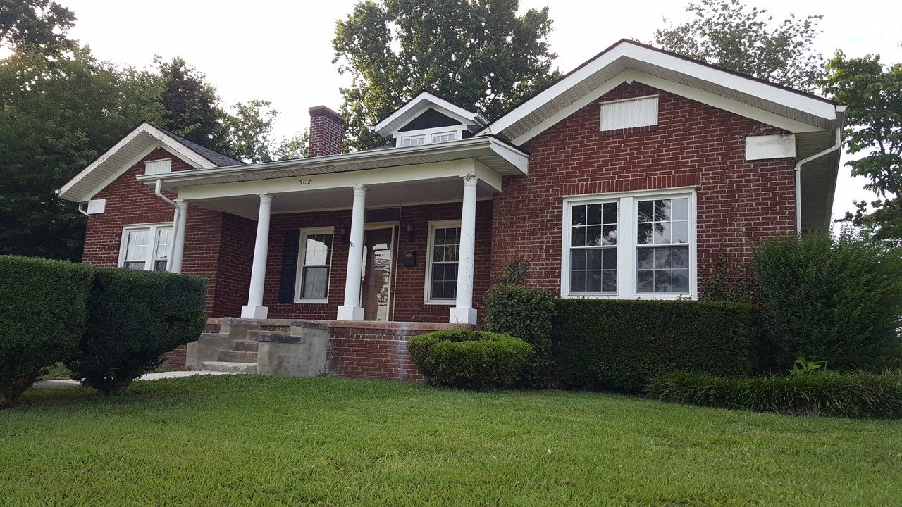 Johnson City House: 502 Highland Ave