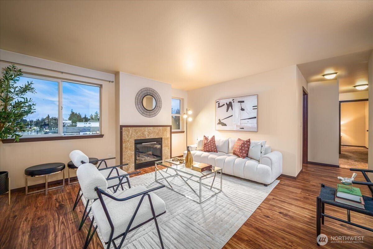 Seattle Condo: 11532 15th Ave NE