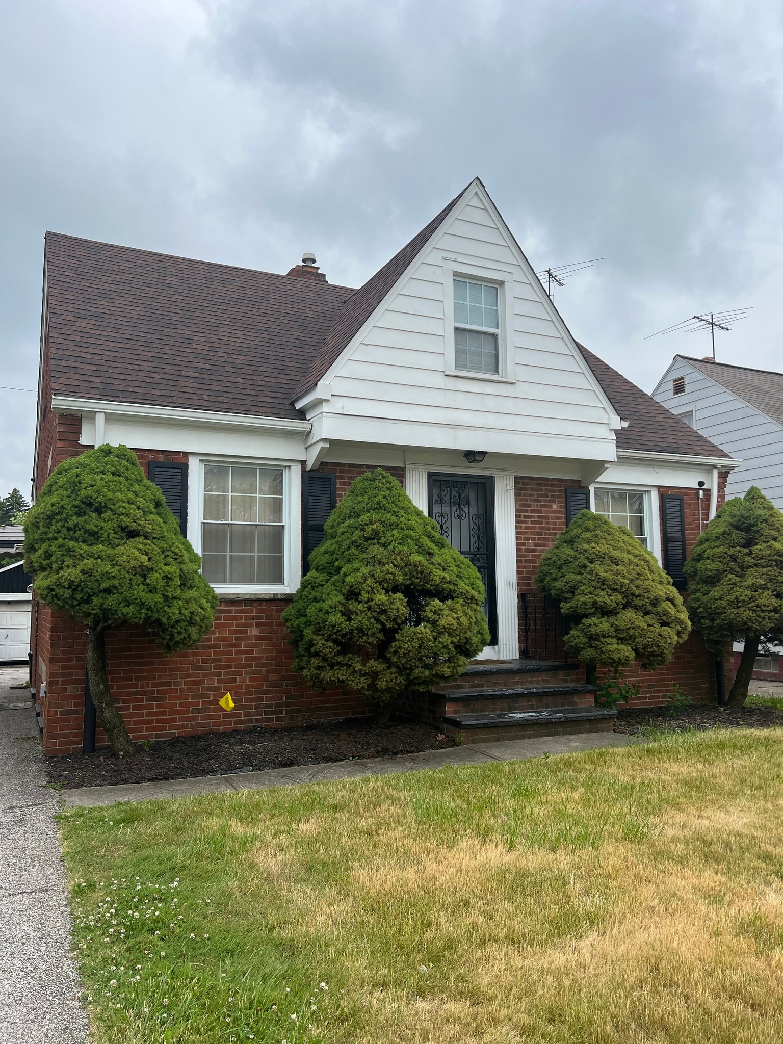 Maple Heights House: 21410 Clare ave