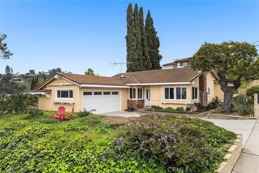 Monterey Park House: 212 Barranca Dr