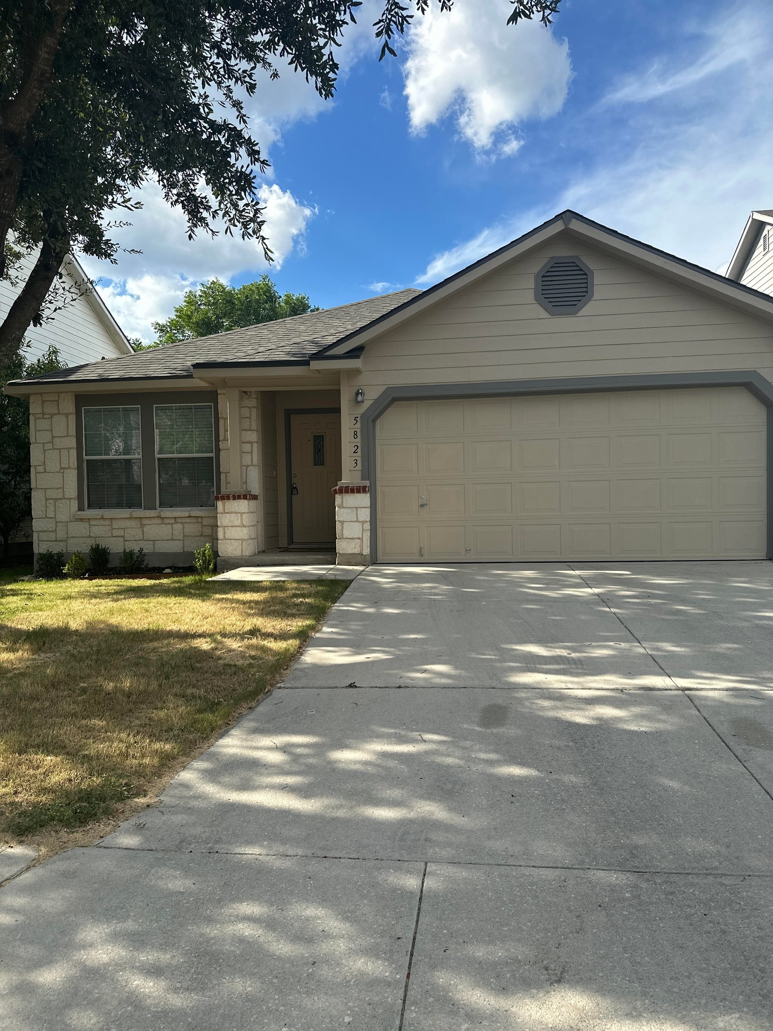 San Antonio House: 5823 Trent Rnch