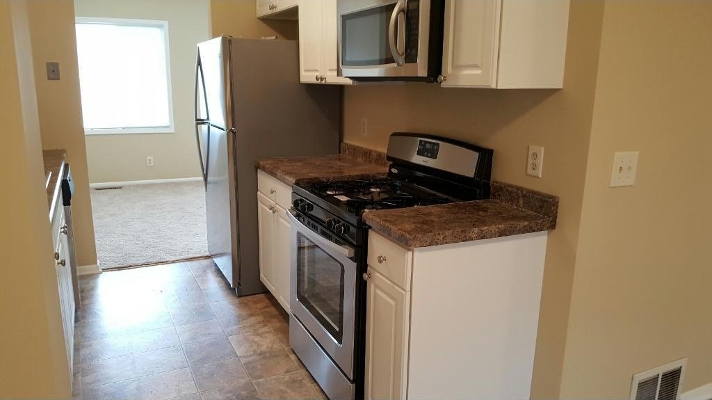 Maple Grove Townhome: 247 West Eagle Lake Dr