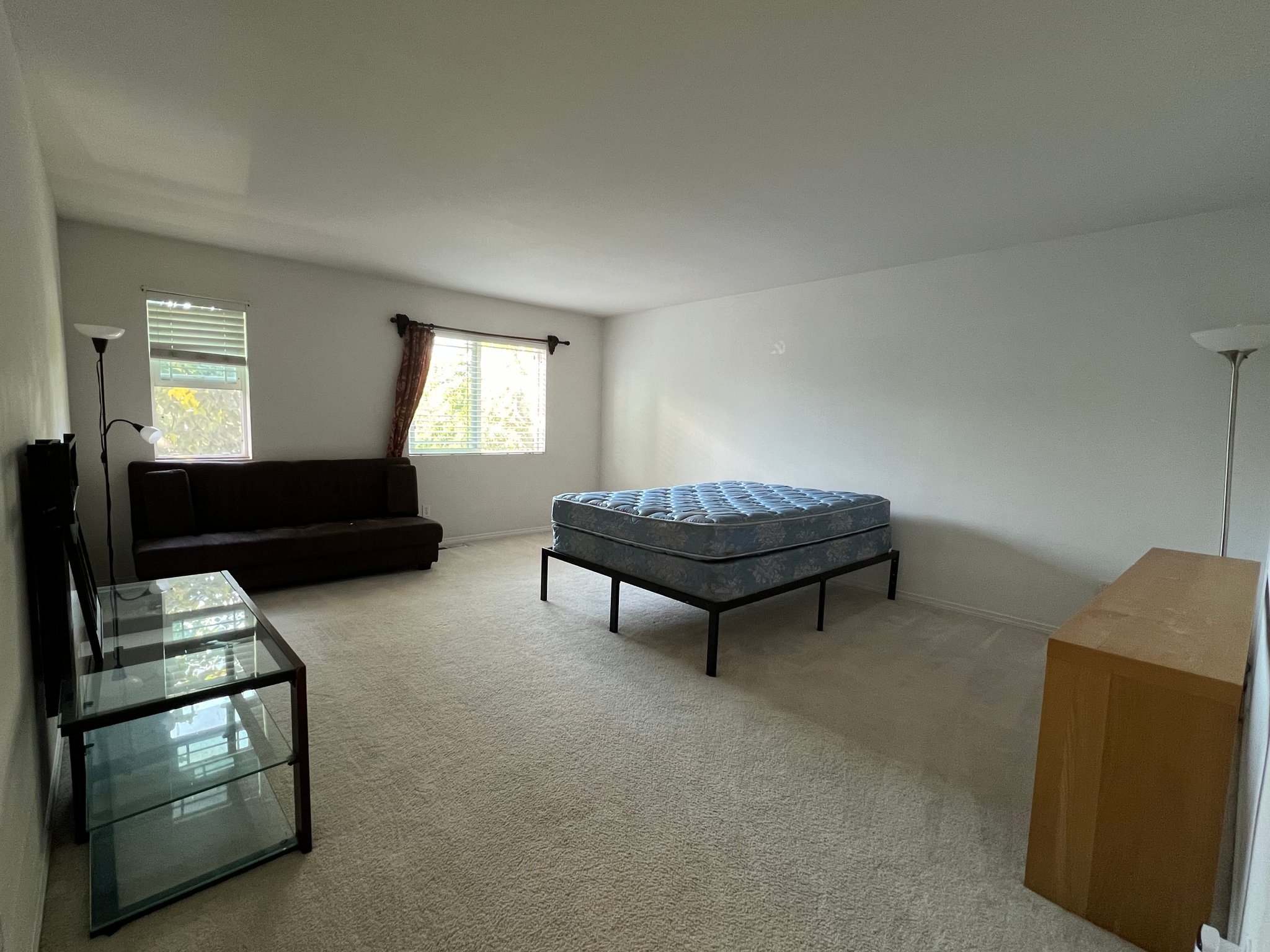 Auburn Single Room: 6618 Francis Ave SE
