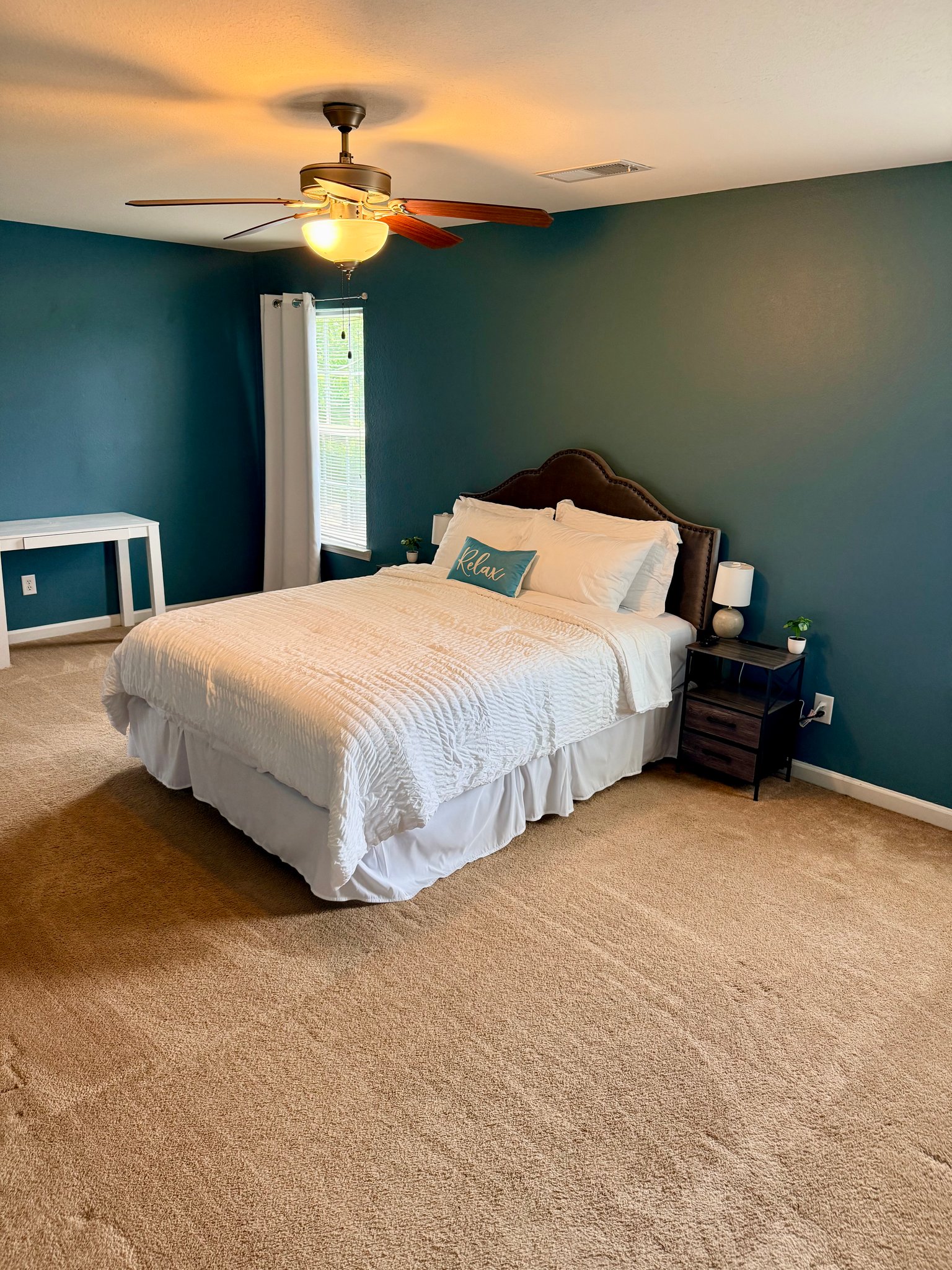 Columbia Single Room: 22 Guernsey Drive
