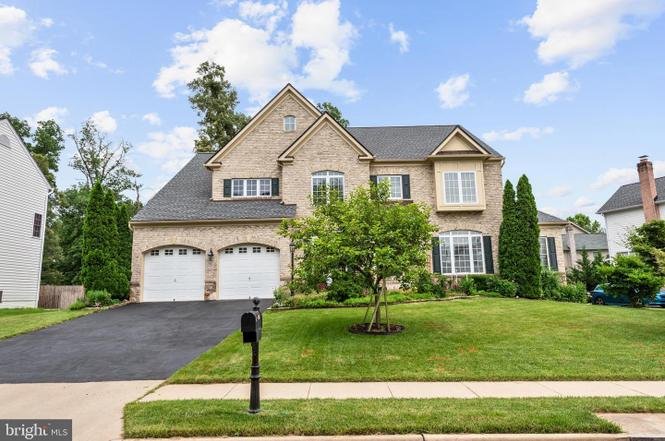 Triangle House: 3374 Dondis Creek Dr