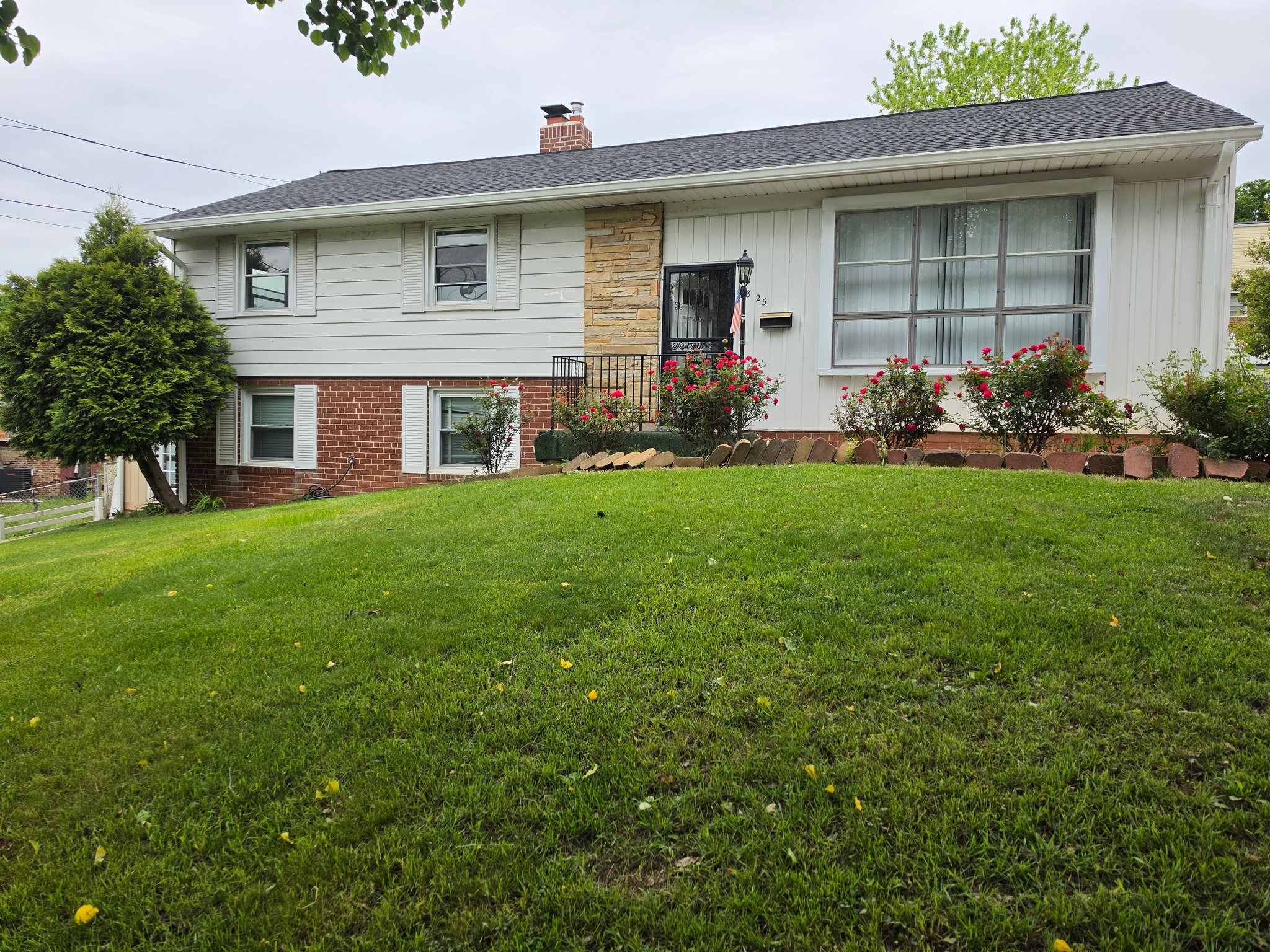 Hyattsville House: 5825 Lamont Dr