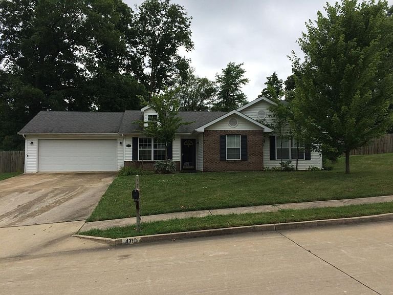 Columbia House: 4710 Timber Ln,