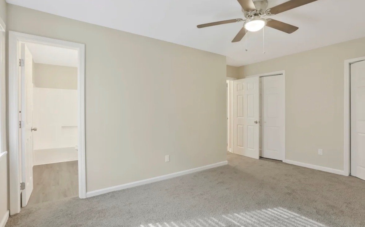 Stone Mountain House: 5603 pennybrooke ct