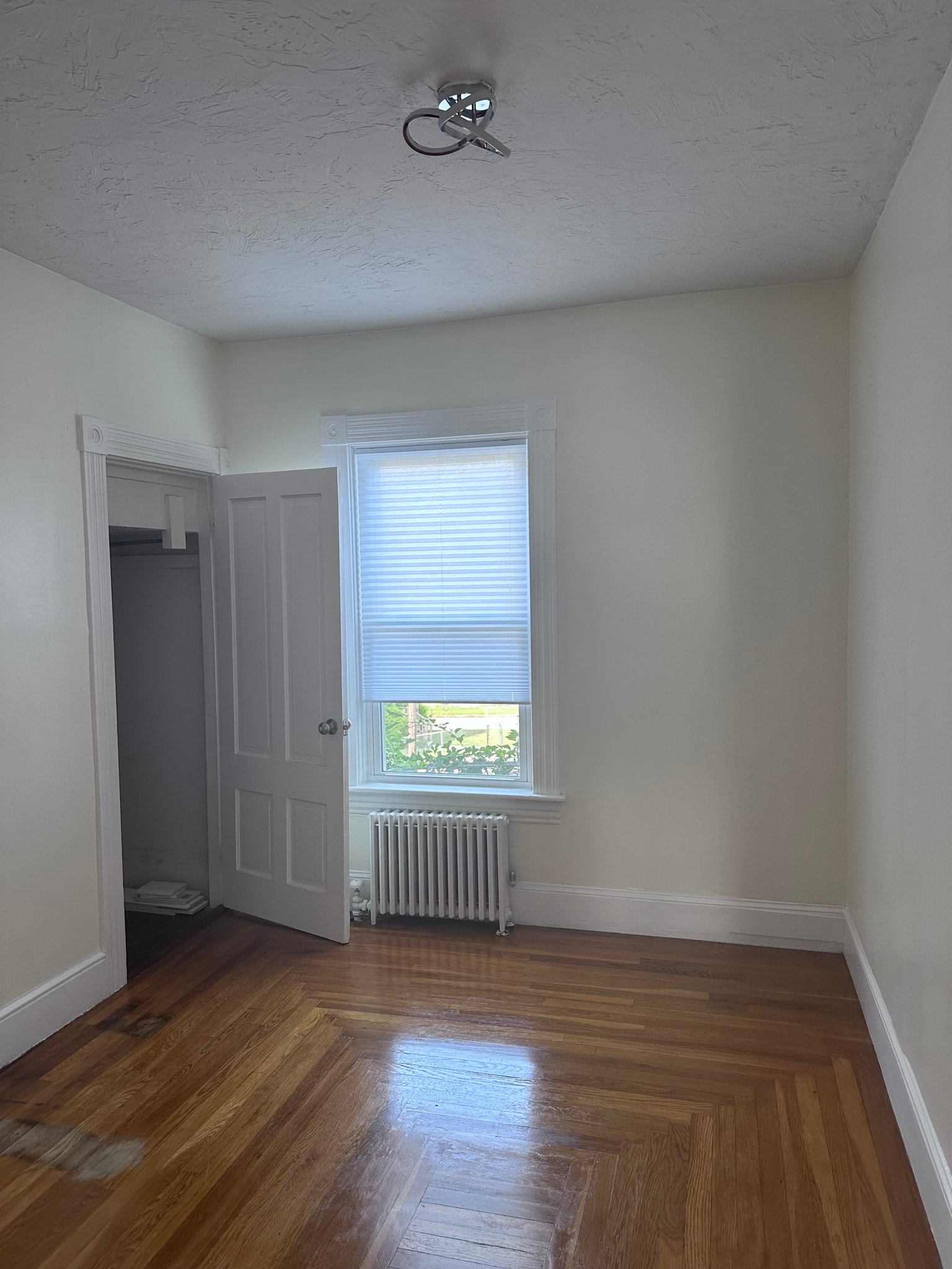 Woonsocket Apartment: 200 Ballou St