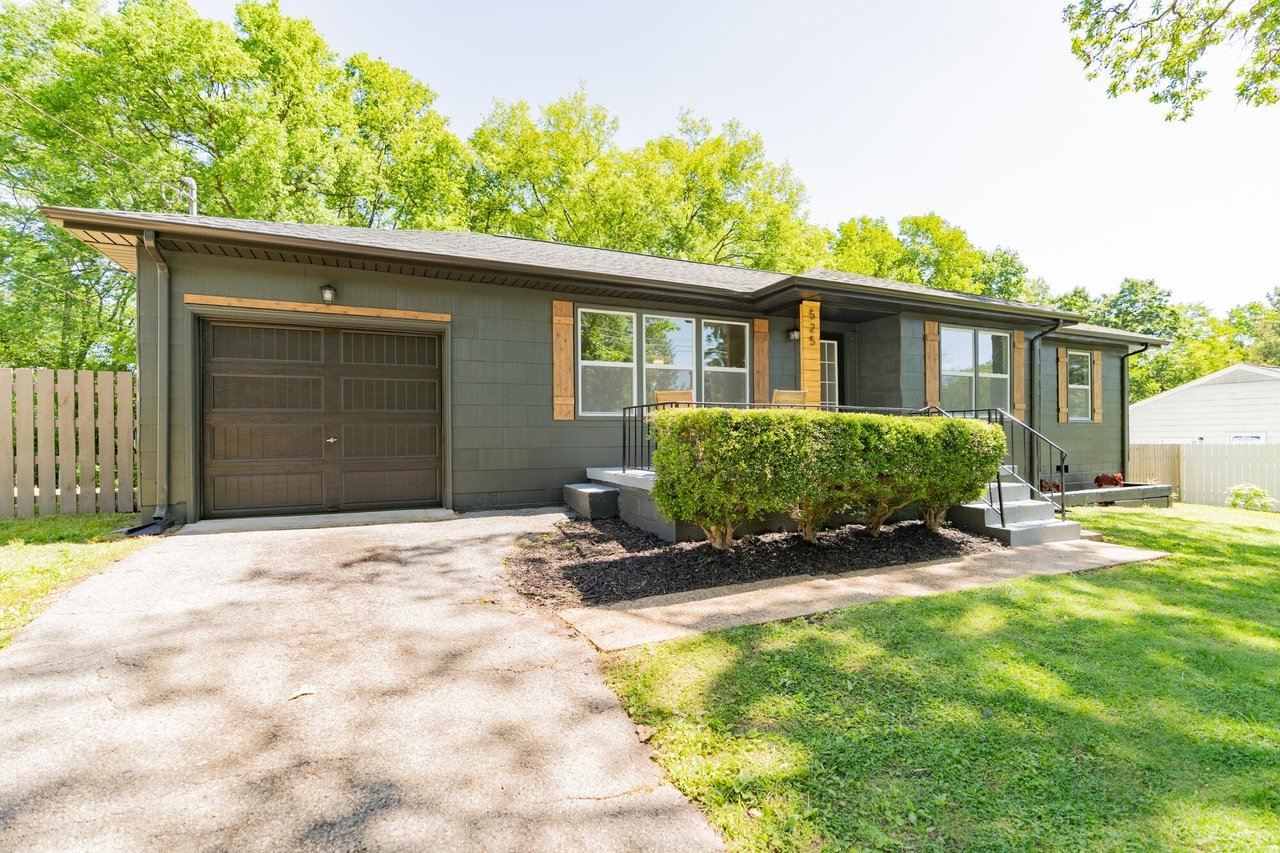 Chattanooga House: 525 Mauldeth Rd