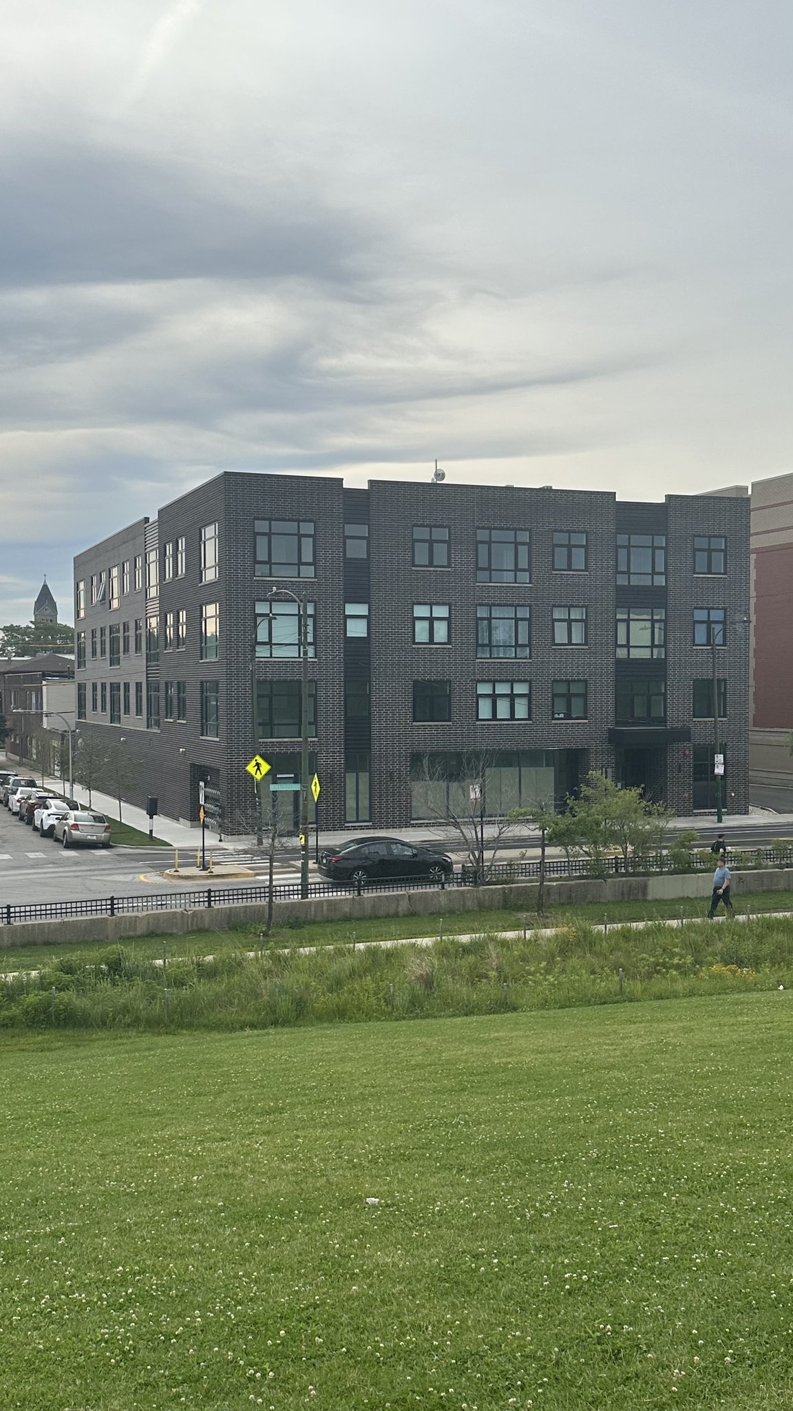 Chicago Condo: 2807 S Halsted St