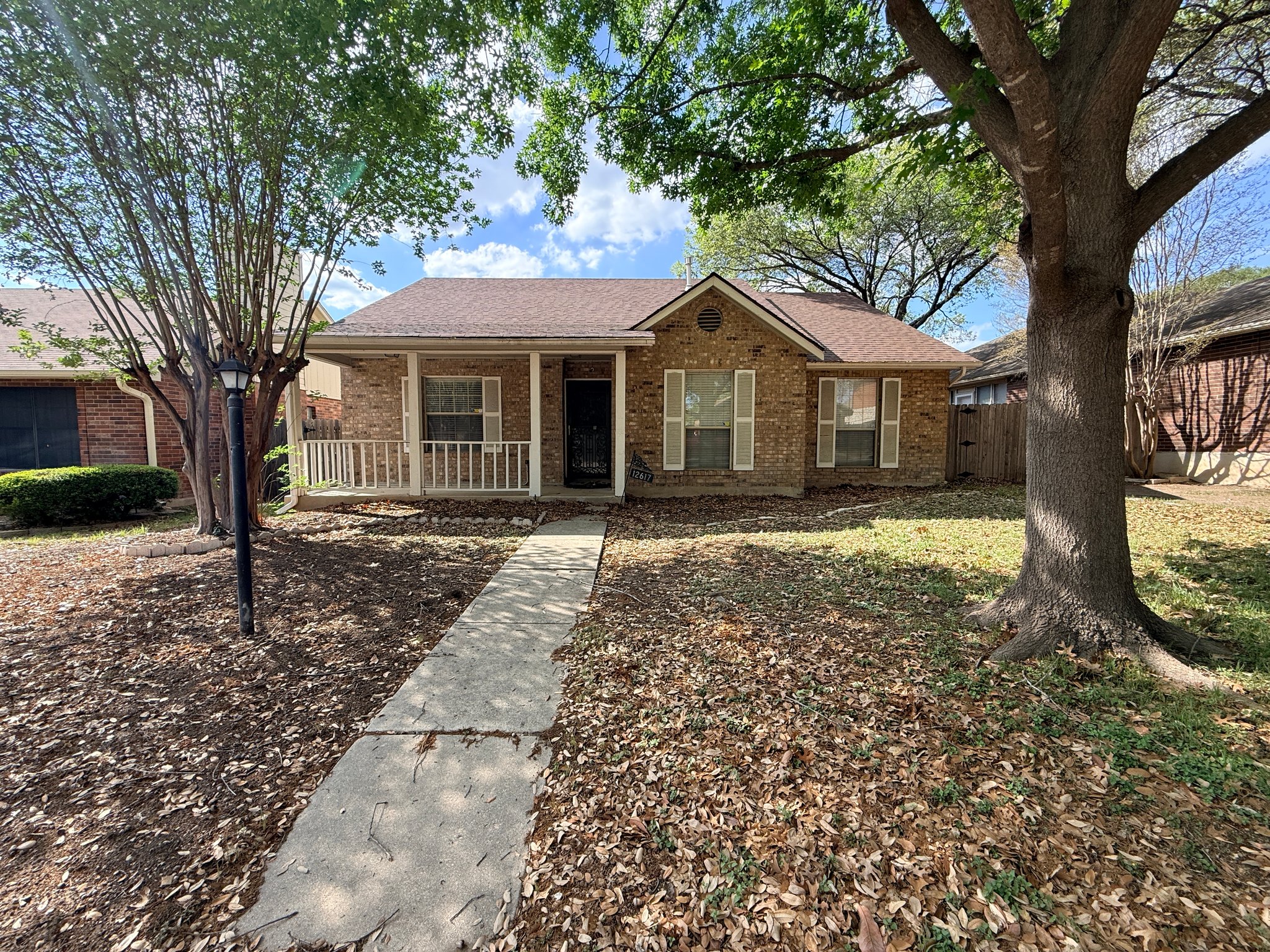 San Antonio House: 12617 Thistle Down