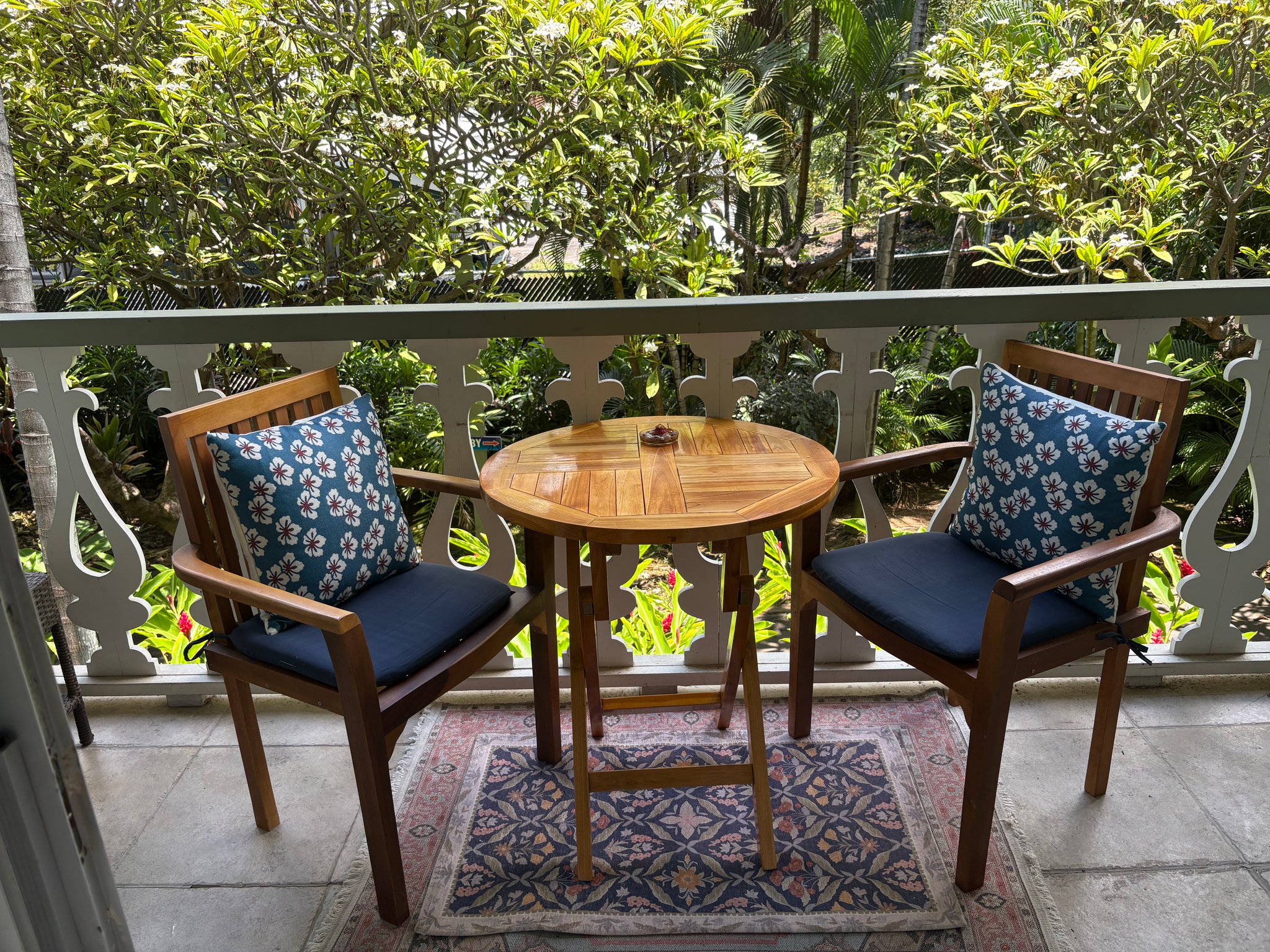Kailua-Kona Condo: 75-5776 Kuakini Hwy