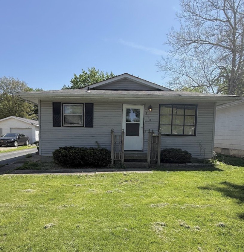 Decatur House: 2148 N Church St