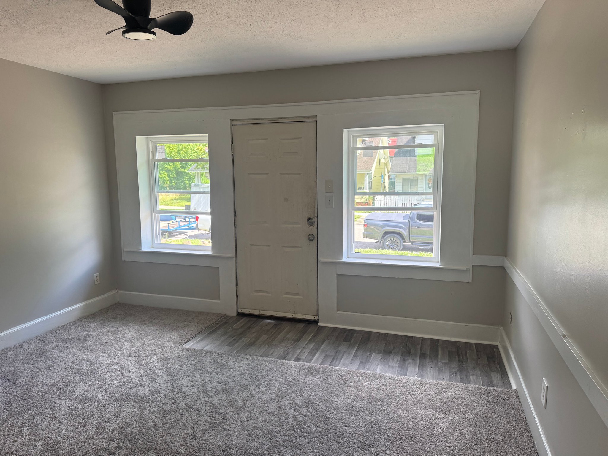 Huntington Apartment: 2738-2740 4th Avenue