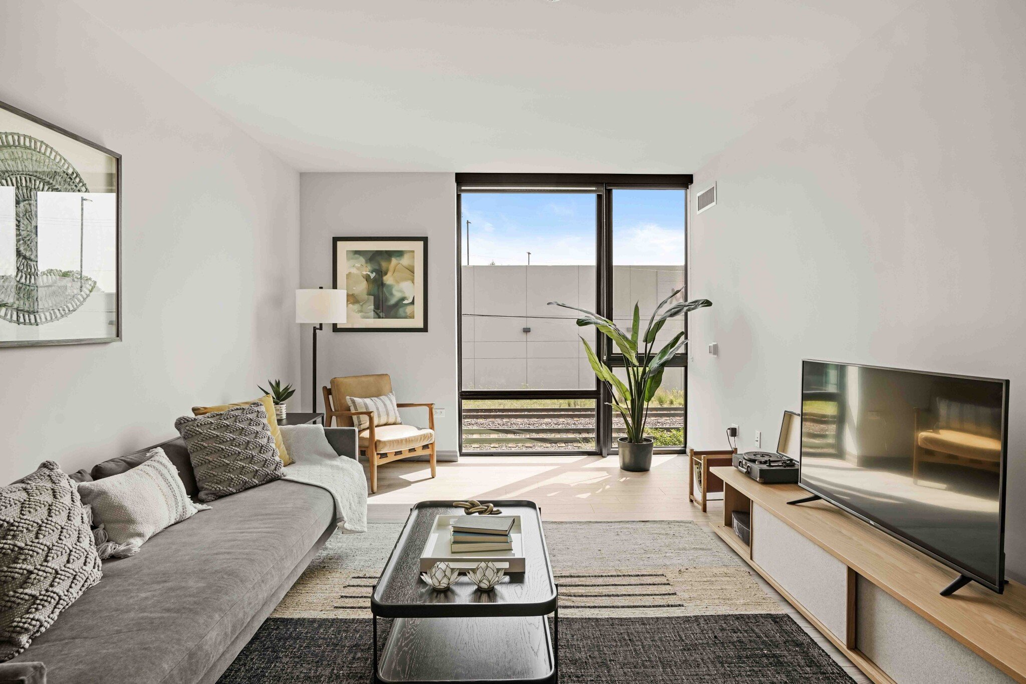 Chicago Condo: 2145 N Elston Ave