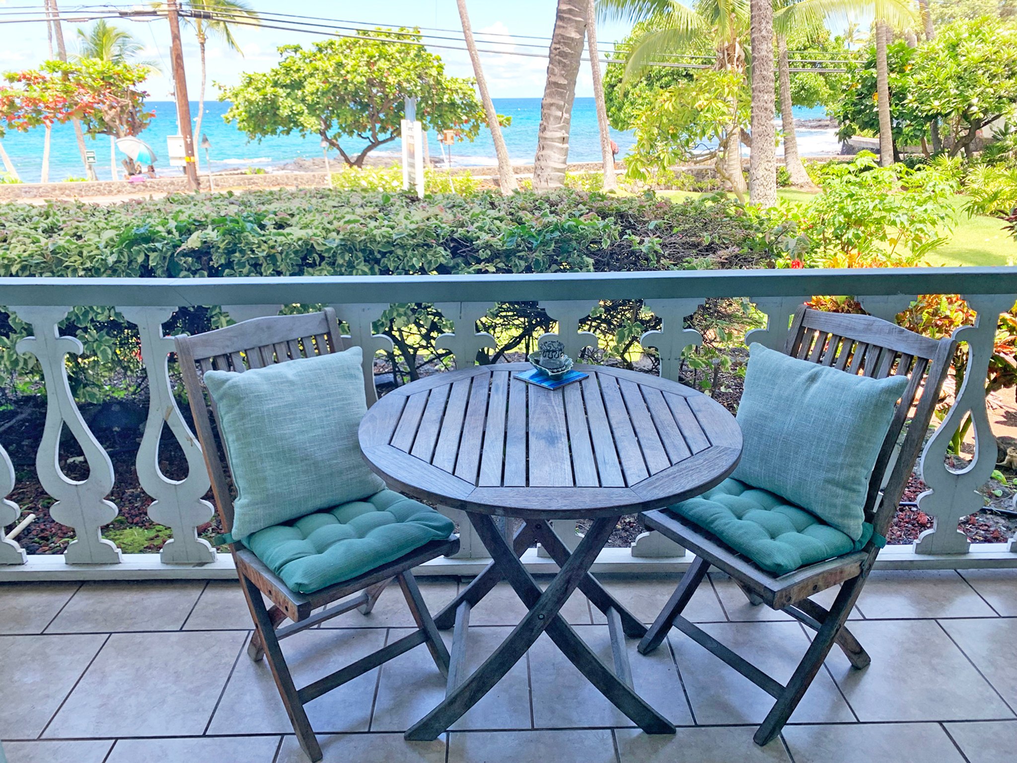 Kailua Kona Condo: 75-5776 Kuakini Hwy