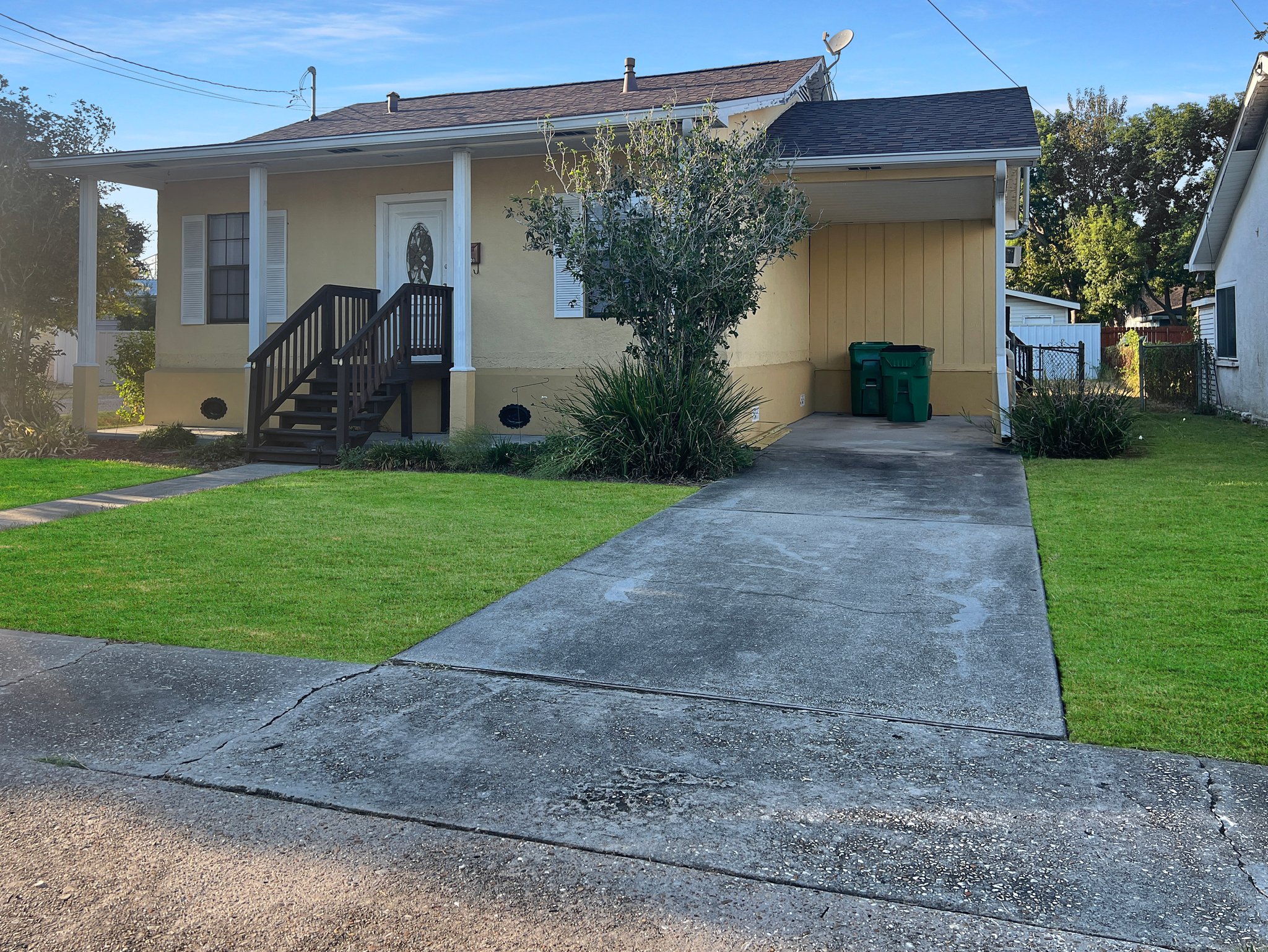 Gretna House: 1101 Isbell St
