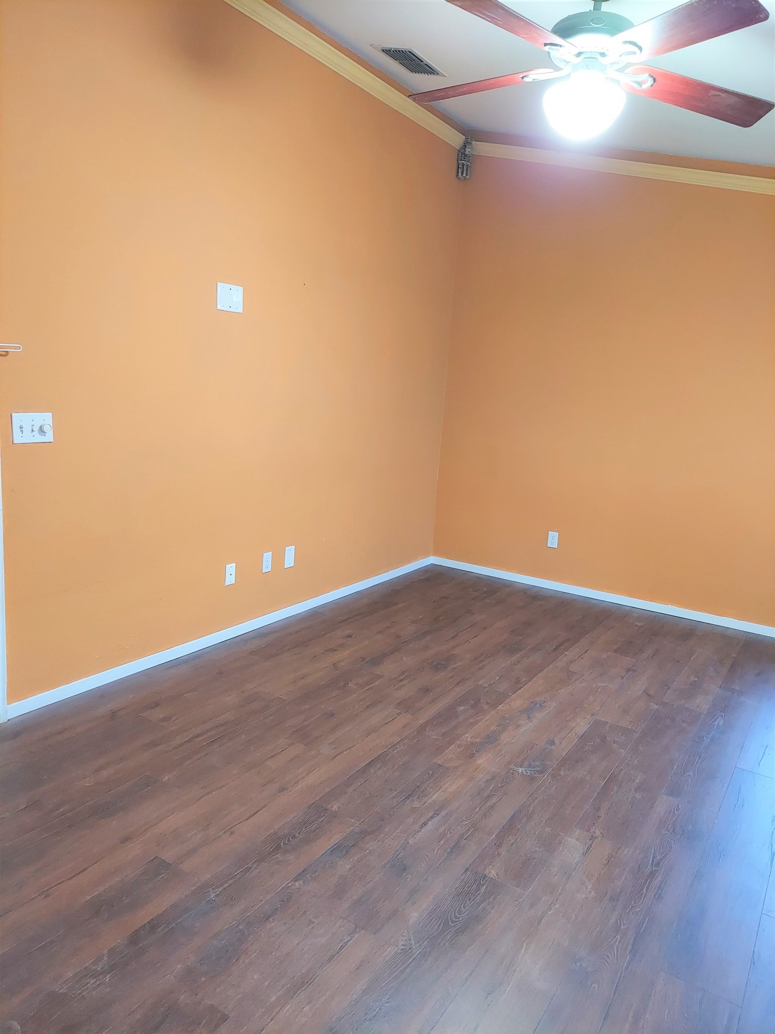 Lathrop Single Room: 812 Granite Ave