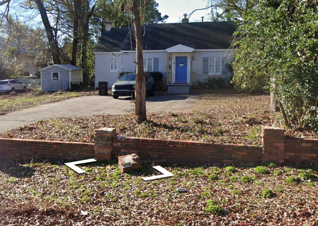 Augusta House: 2092 heckle st