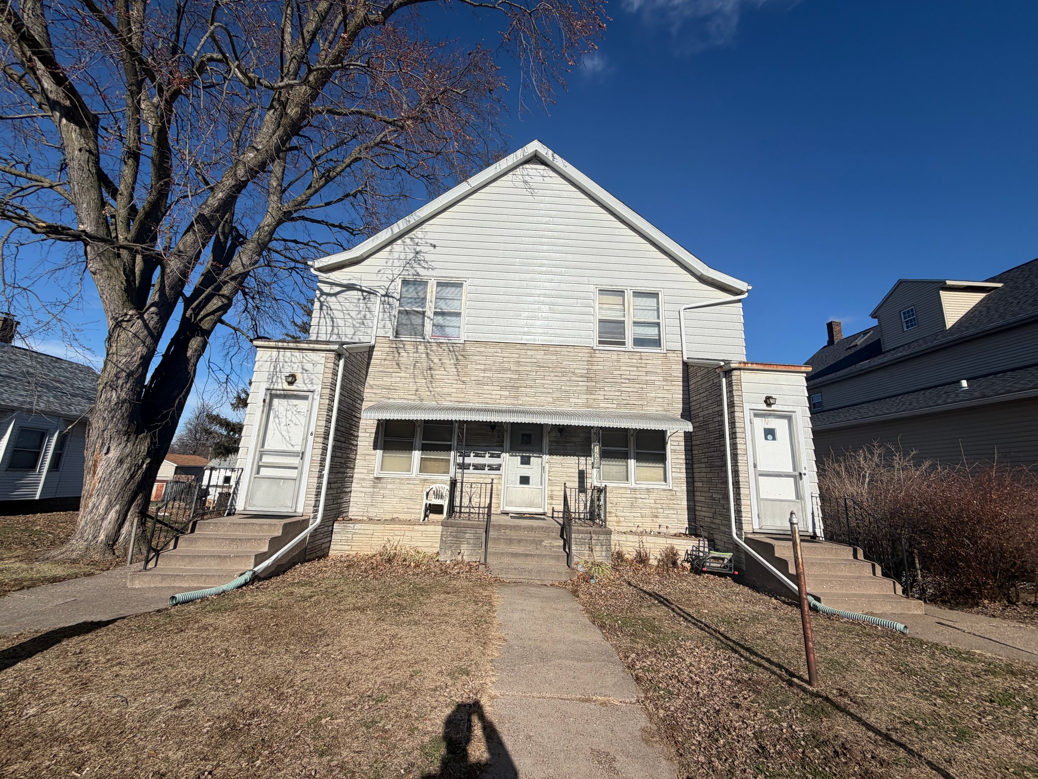 Davenport Apartment: 1508 W 14th St