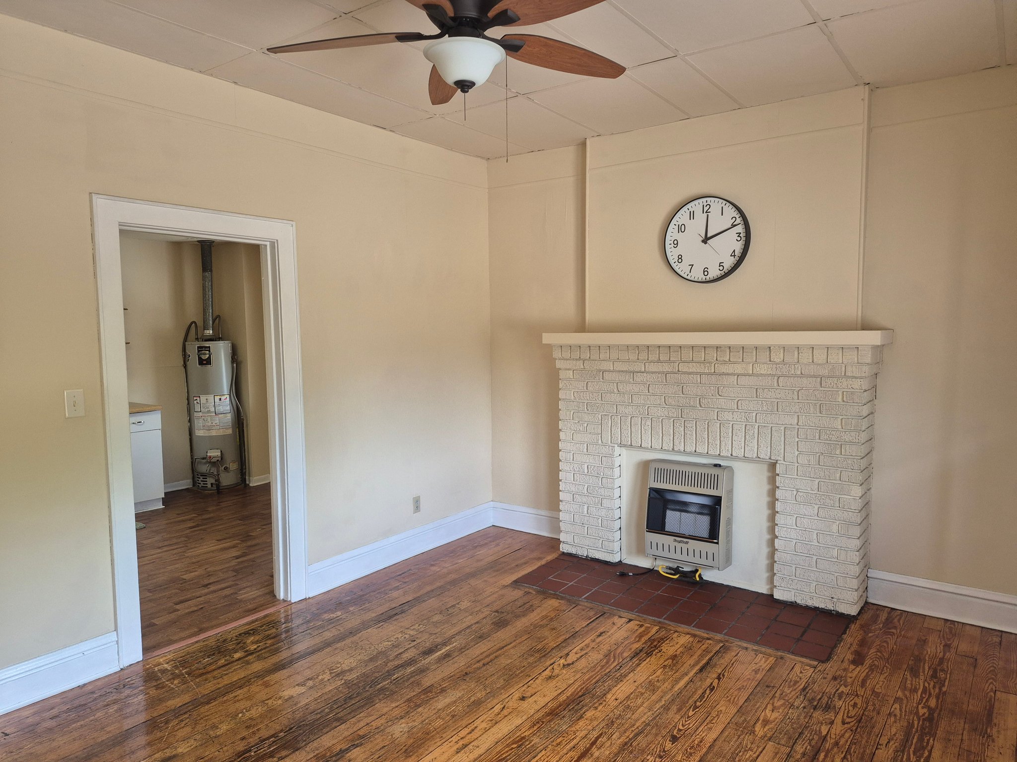Huntington Apartment: 212 20th St