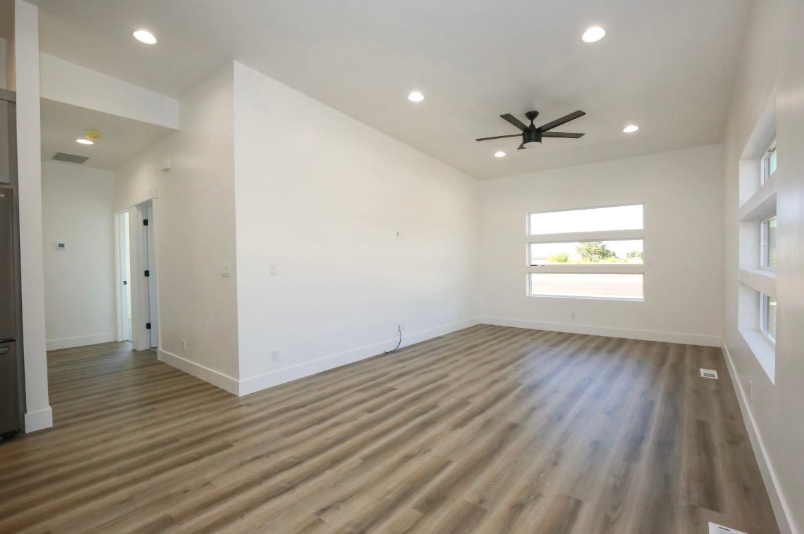 Fruitland Townhome: NW 4th Street