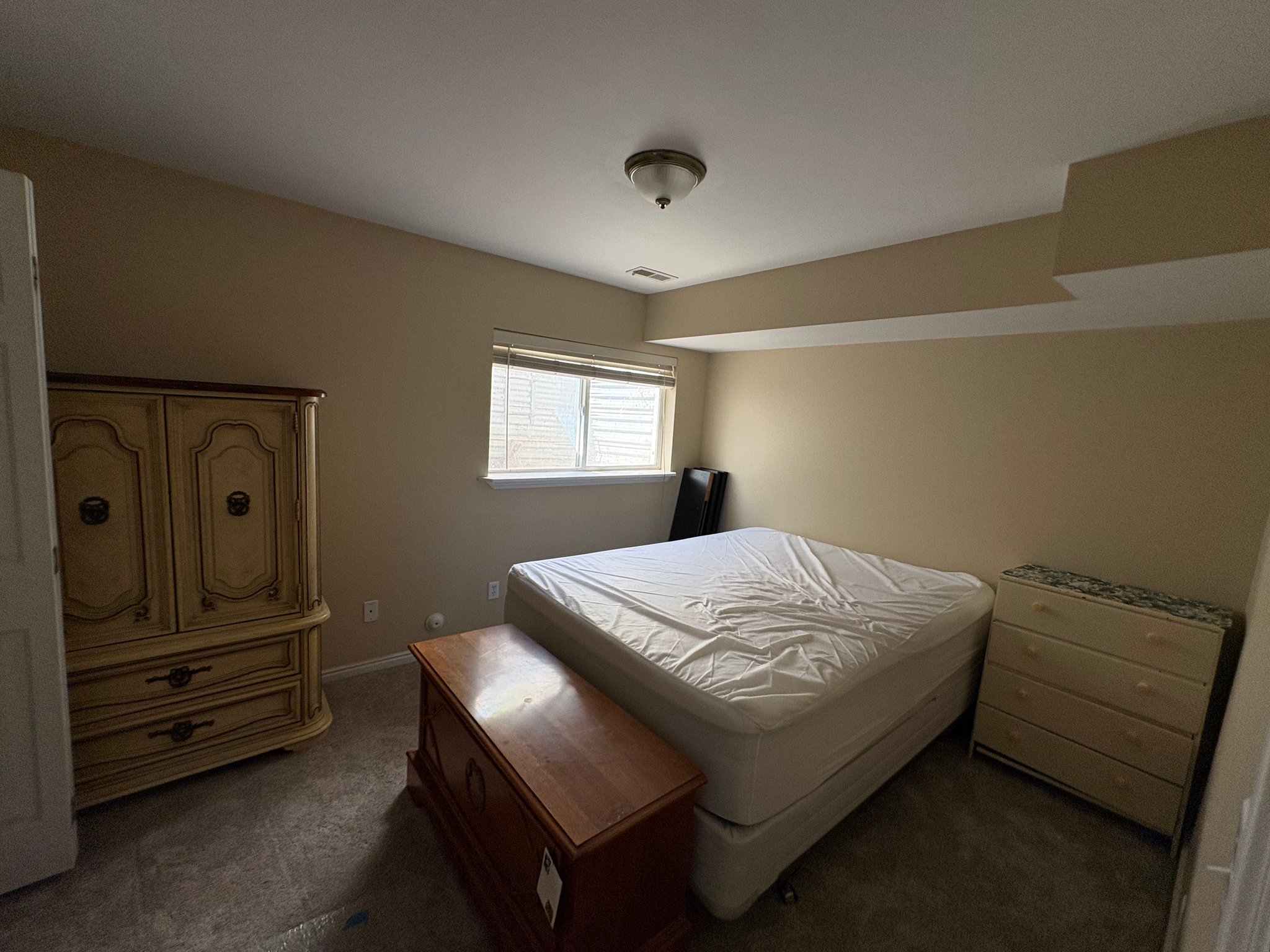 Salt Lake City Single Room: 4663 S 2200 W A2