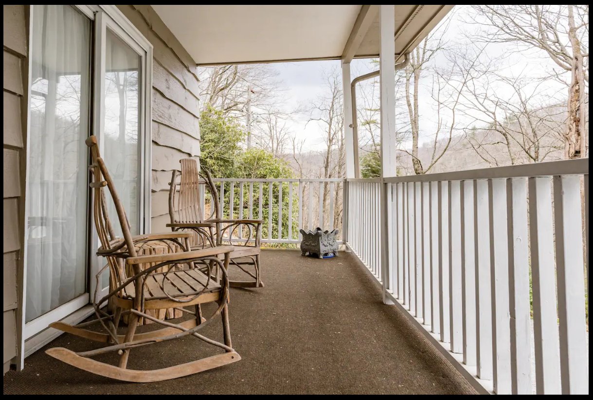 Blowing Rock House: 5190 US Hwy 321 S