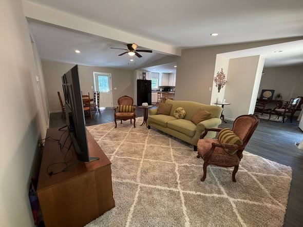 Cumming Single Room: 6555 Akins Way