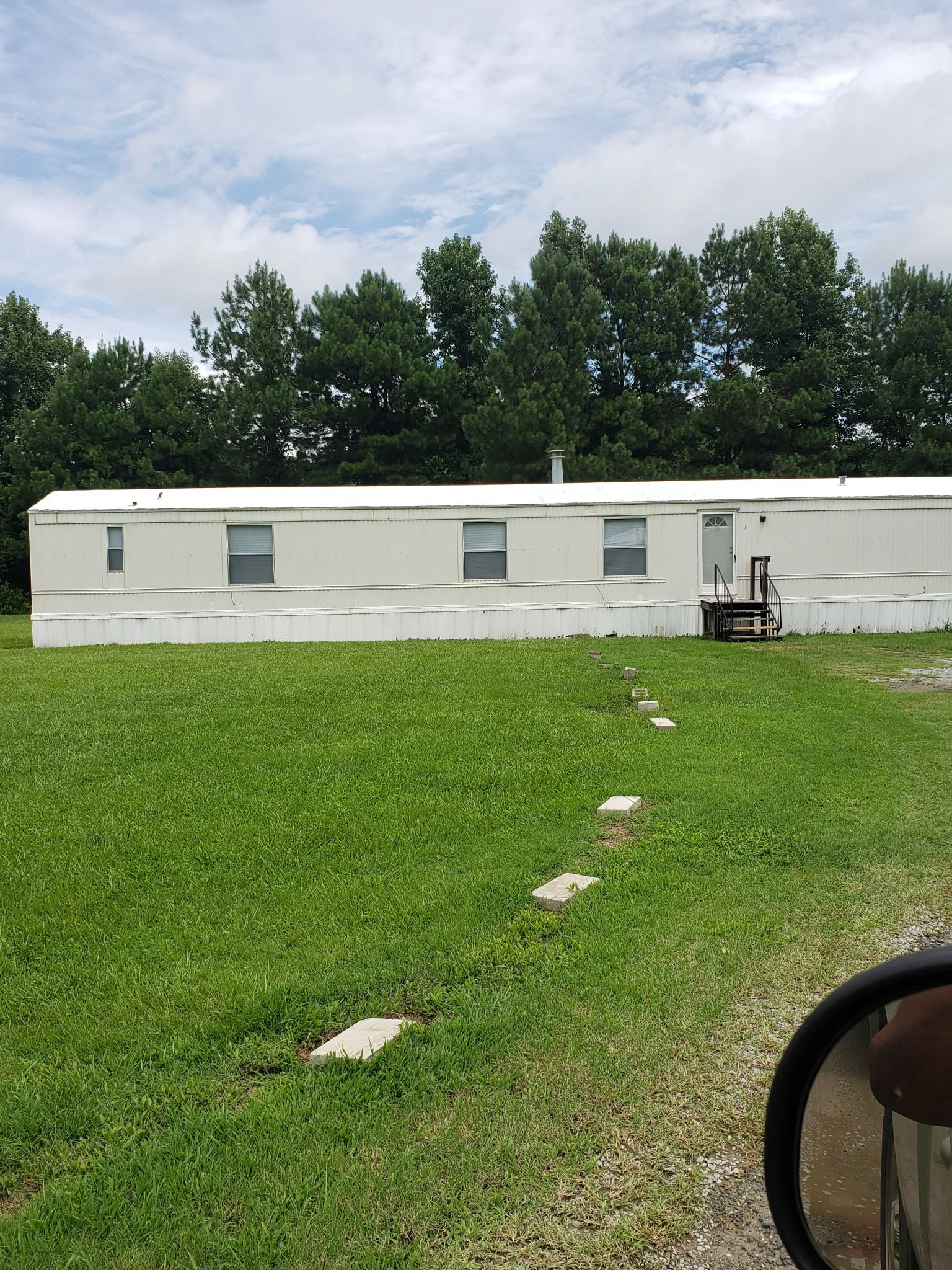 Clinton House: 97 Windsong Lane