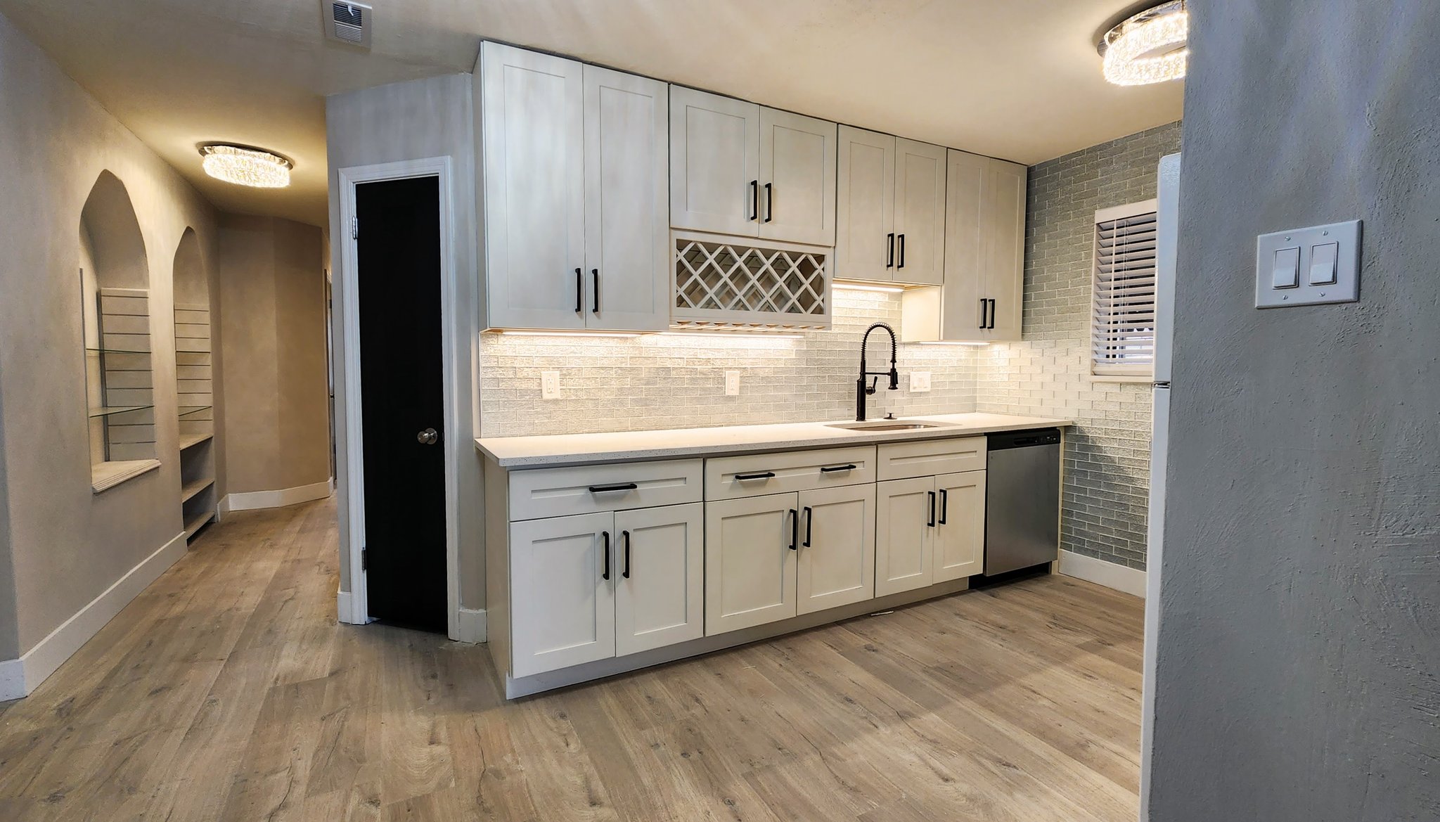 Saint Louis Apartment: 6266 Nottingham Ave