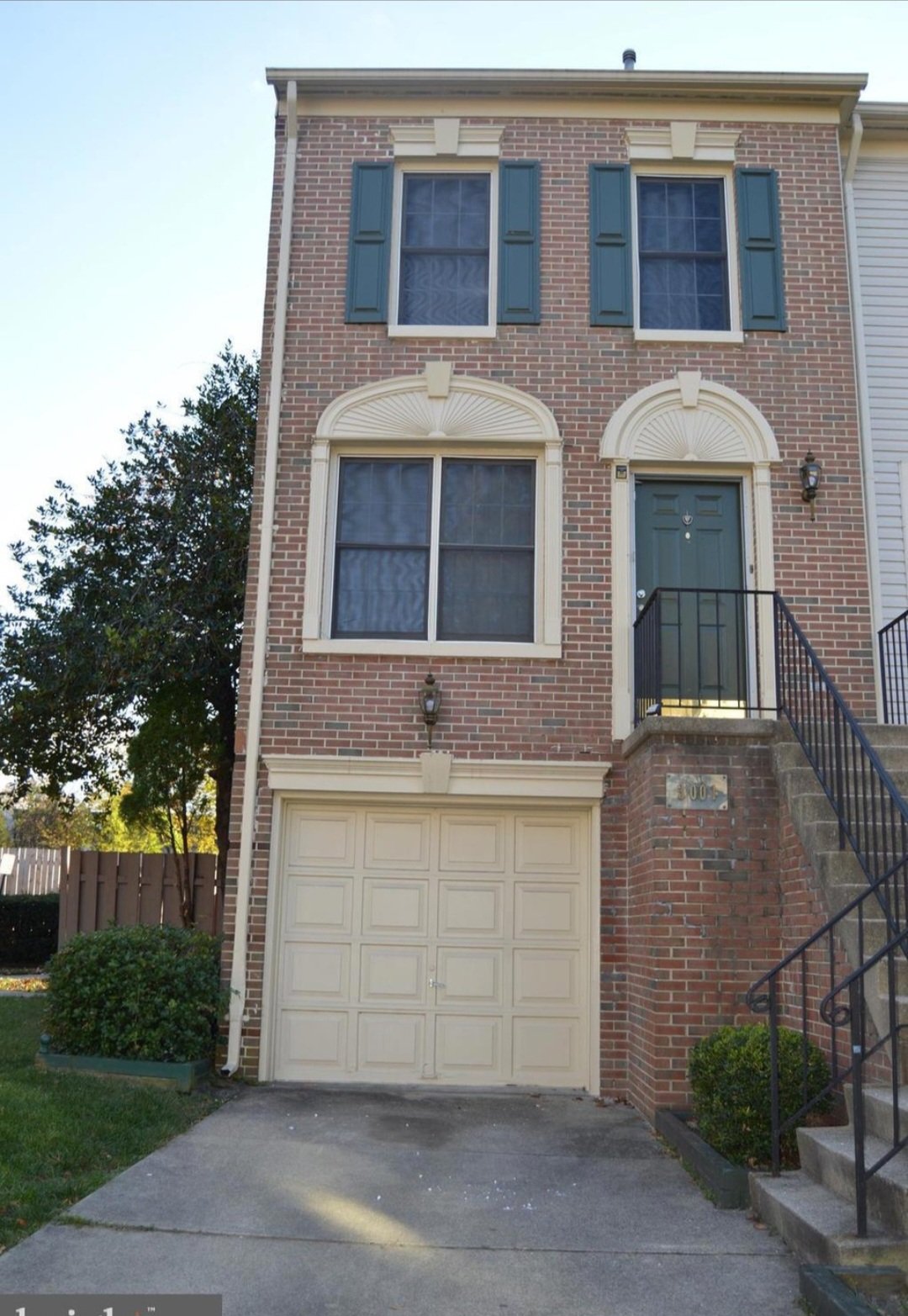 Alexandria Townhome: 3001 Colonial Springs Ct
