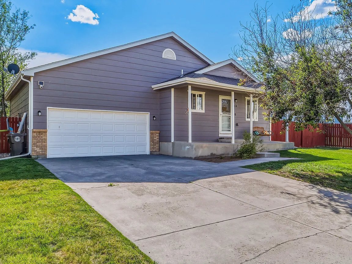 Cheyenne House: 2114 Meadow Dr