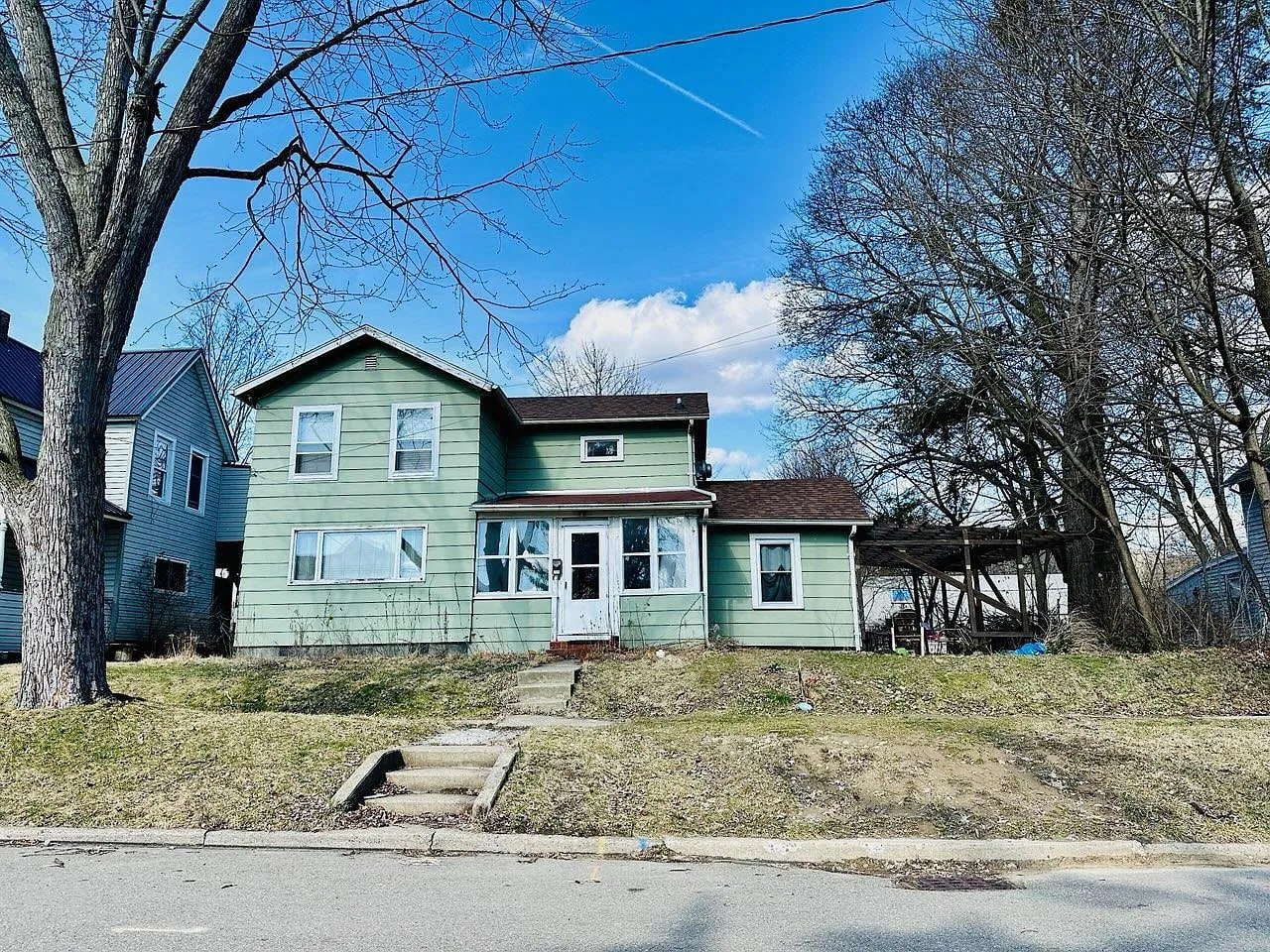 Corning House: 115 Sterling St