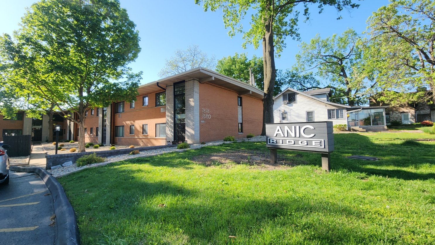 St Louis Apartment: 7876 Big Bend Blvd.