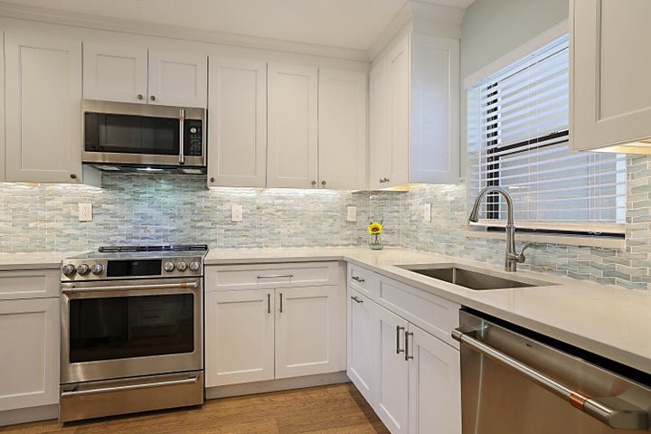 Jupiter Condo: 300 Intracoastal Place 204