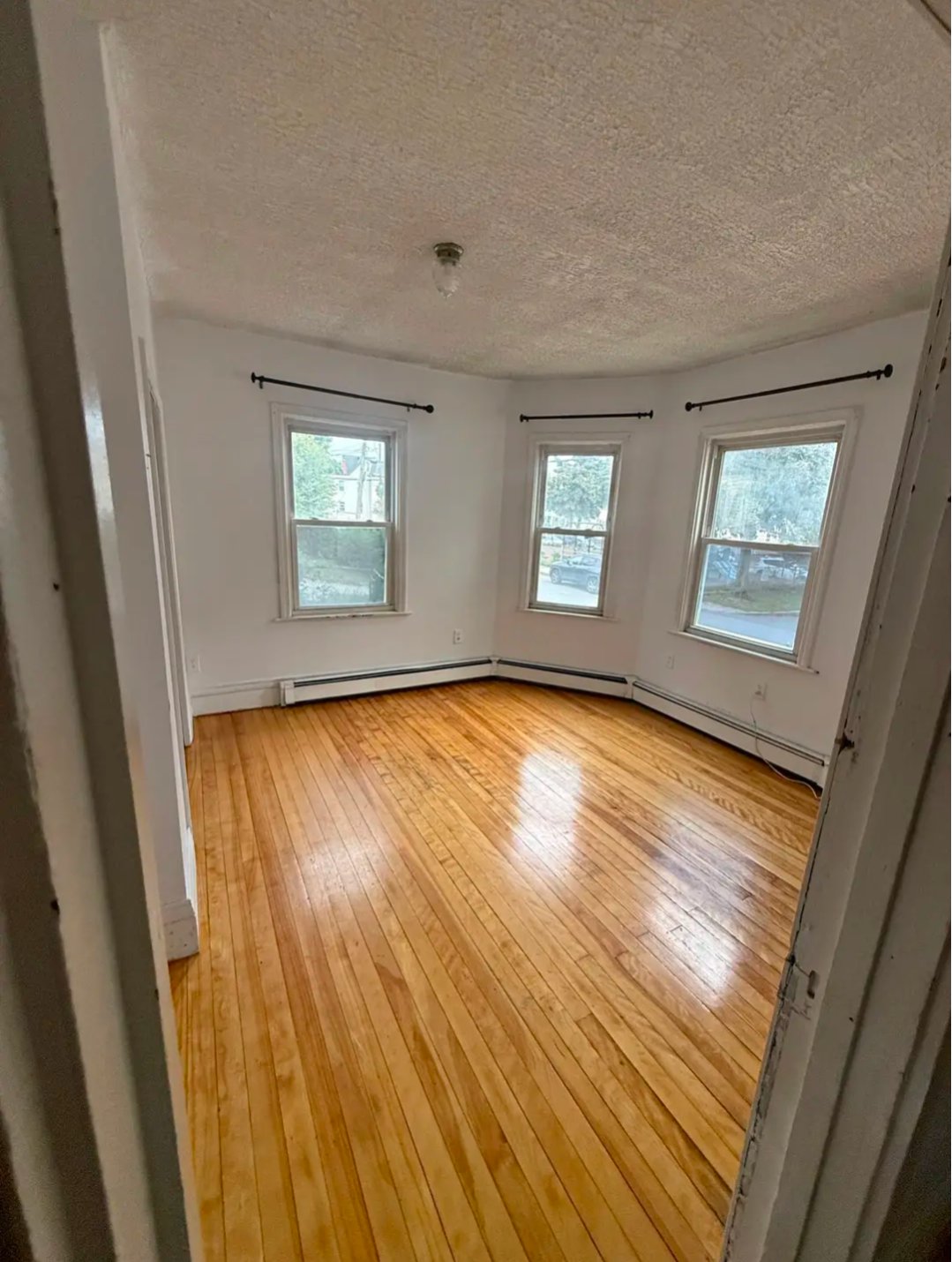 Haverhill Apartment: 11 Union St