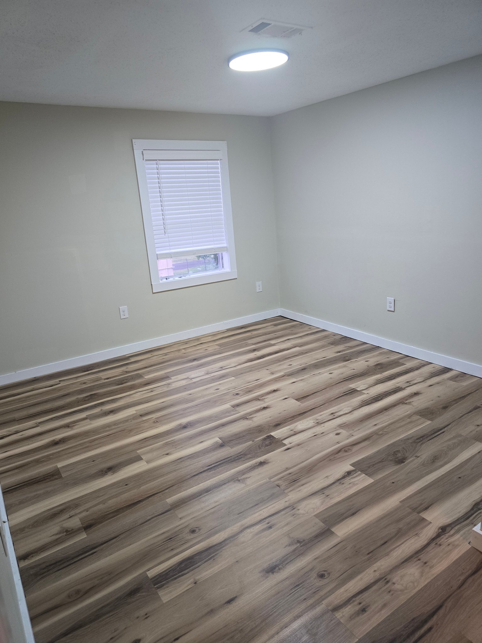 Greenville Apartment: 614 Fairview Ave