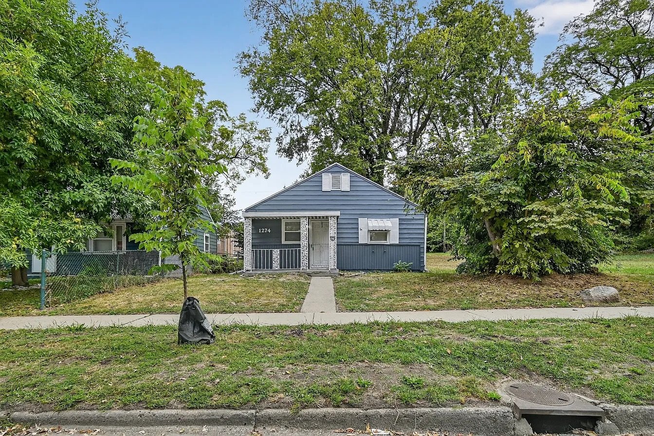 Decatur House: 1274 W Green St