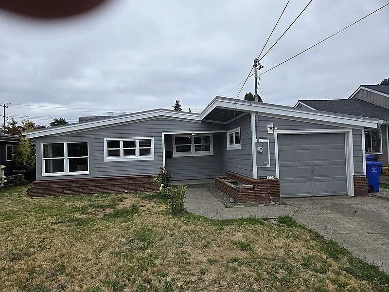 Portland House: 3205 NE 83rd Ave