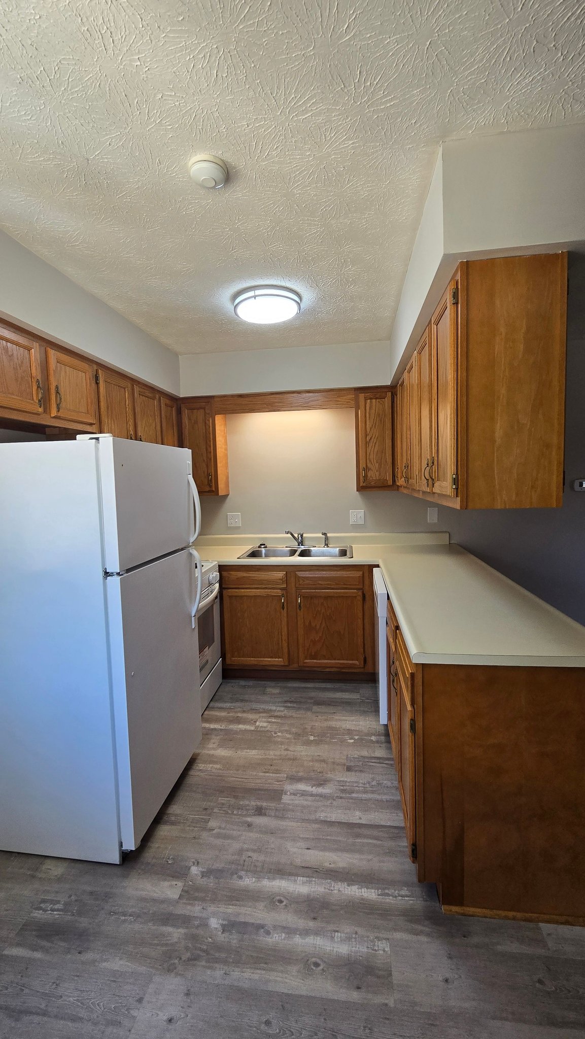 Huntington Apartment: 2950 Auburn Rd