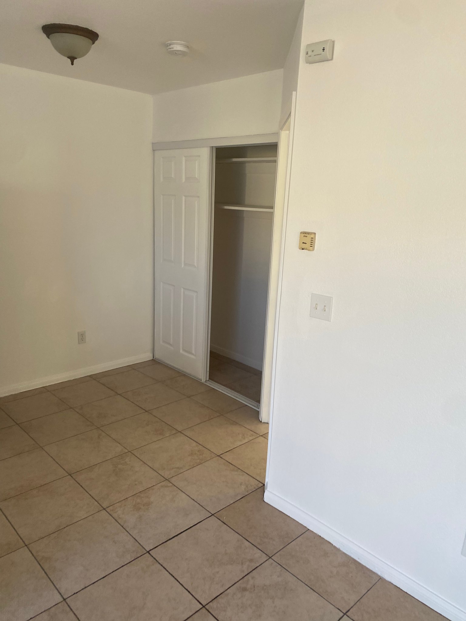 San Ysidro Apartment: 159 W Park Ave