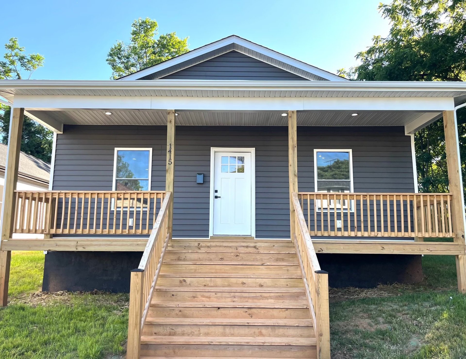 Lynchburg House: 1415 Floyd st